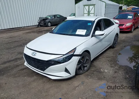2023 Hyundai Elantra Sel z USA, uszkodzony, nr VIN 5NPLS4AG8PH092885